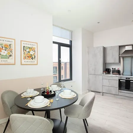 Dock Waterfront Gem, Sleeps 6 With Free Parking Apartment Leeds (West Yorkshire)