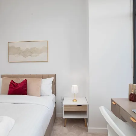 Dock Waterfront Gem, Sleeps 6 With Free Parking Leeds (West Yorkshire)